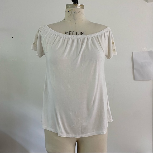 Off the Shoulder Tee Old Navy Lace Detail - Picture 1 of 4